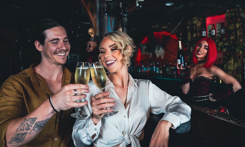 Dracula's Cabaret 3-Course Dinner and Show Ticket - image 5